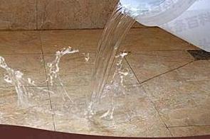 桦南漏水维修 免砸砖防水材料该如何施工